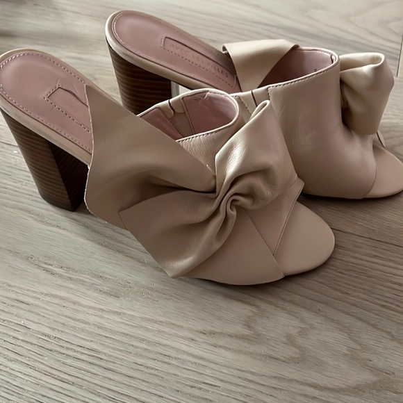 Sandals - Picture 4 of 8